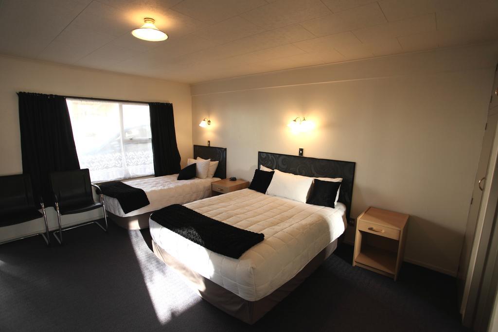 Townhouse Motel Timaru Bagian luar foto